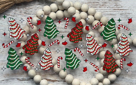 Red Green and White Christmas Cakes