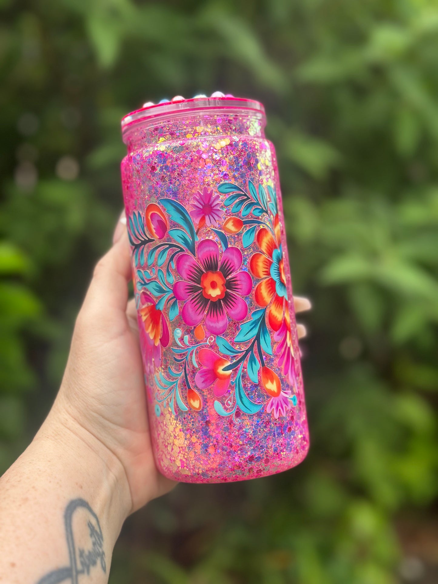 Bright Floral Mama 20 Oz Acrylic Snow Globe w/ Blinged Lid